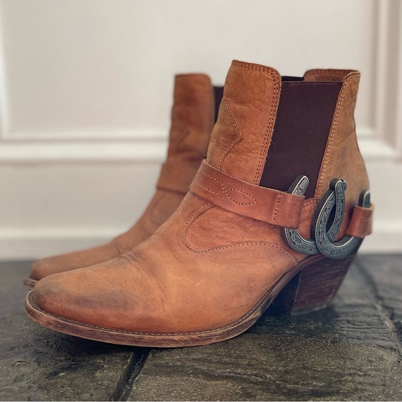 Free People X Understated Leather Lady Luck Boot - Picture 2 of 4